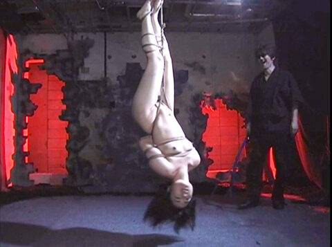 逆さ吊り拷問緊縛 SM画像 ｜ 藍山みなみ エロ画像